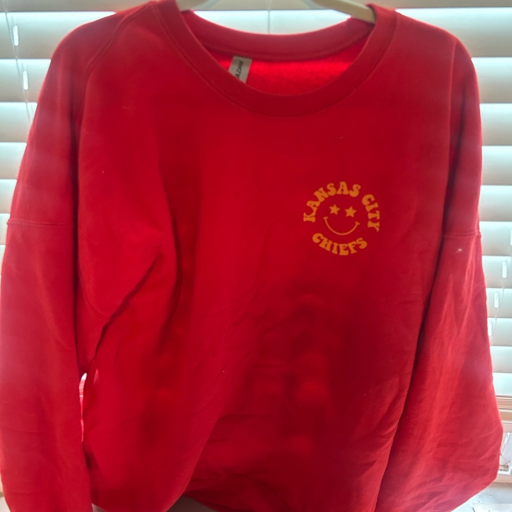 Gildan Vibrant Red Sweatshirt